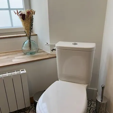 Maison Pour 10 Personnes Max En Plein Centre De Ste Mere Eglise * Sainte-Mere-Eglise