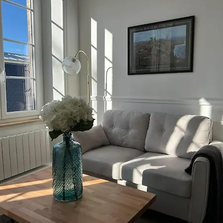 Maison Pour 10 Personnes Max En Plein Centre De Ste Mere Eglise * Sainte-Mere-Eglise