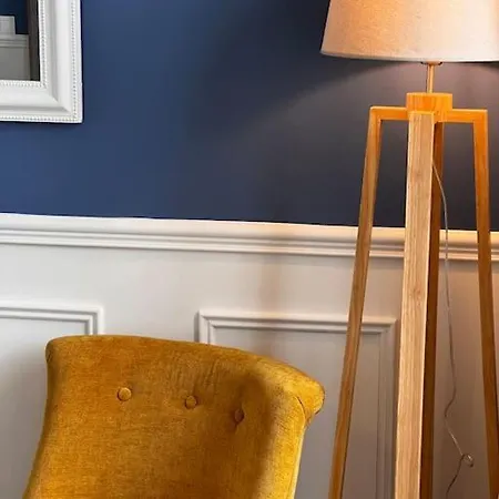 Feriehus Maison Pour 10 Personnes Max En Plein Centre De Ste Mere Eglise