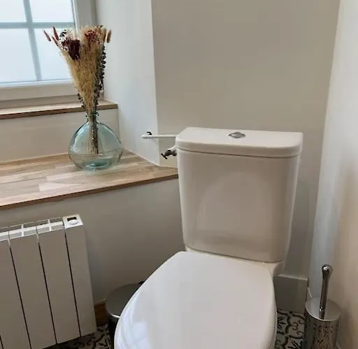 Maison Pour 10 Personnes Max En Plein Centre De Ste Mere Eglise * Sainte-Mère-Église