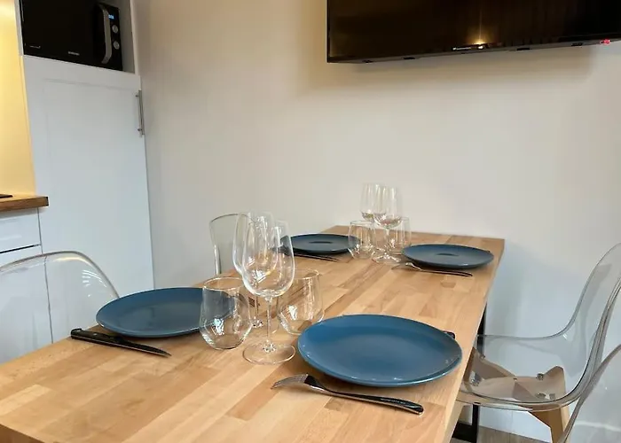 Maison Pour 10 Personnes Max En Plein Centre De Ste Mere Eglise Prázdninový dům