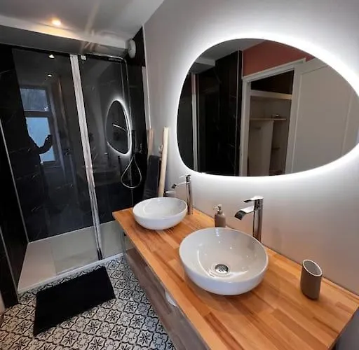 Maison Pour 10 Personnes Max En Plein Centre De Ste Mere Eglise Prázdninový dům