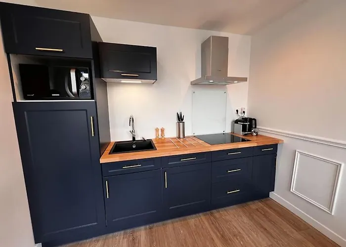 Maison Pour 10 Personnes Max En Plein Centre De Ste Mere Eglise