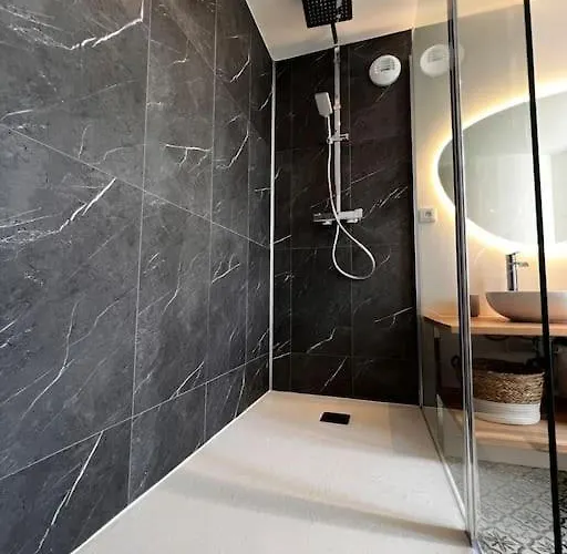 Prázdninový dům Maison Pour 10 Personnes Max En Plein Centre De Ste Mere Eglise *