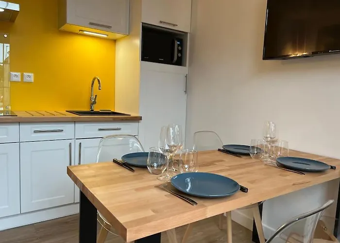 Maison Pour 10 Personnes Max En Plein Centre De Ste Mere Eglise Prázdninový dům *