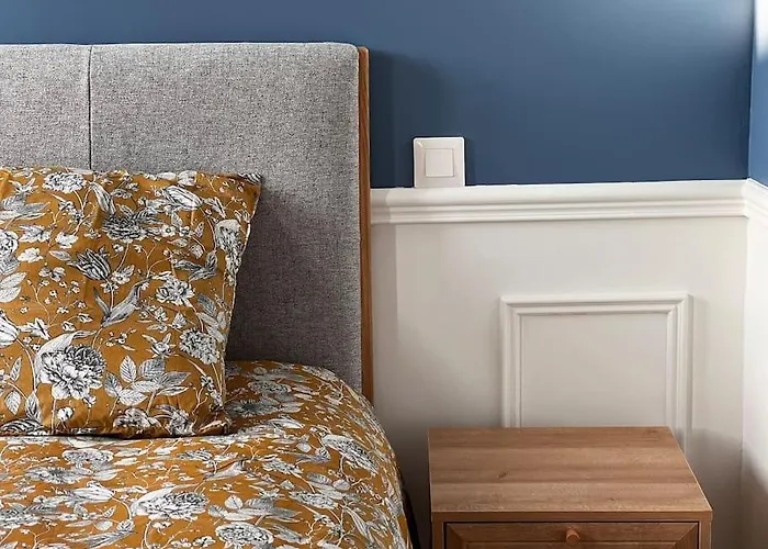 Maison Pour 10 Personnes Max En Plein Centre De Ste Mere Eglise Sainte-Mère-Église